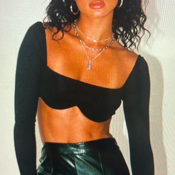 Princess Polly black becca top - Picture 1 of 3